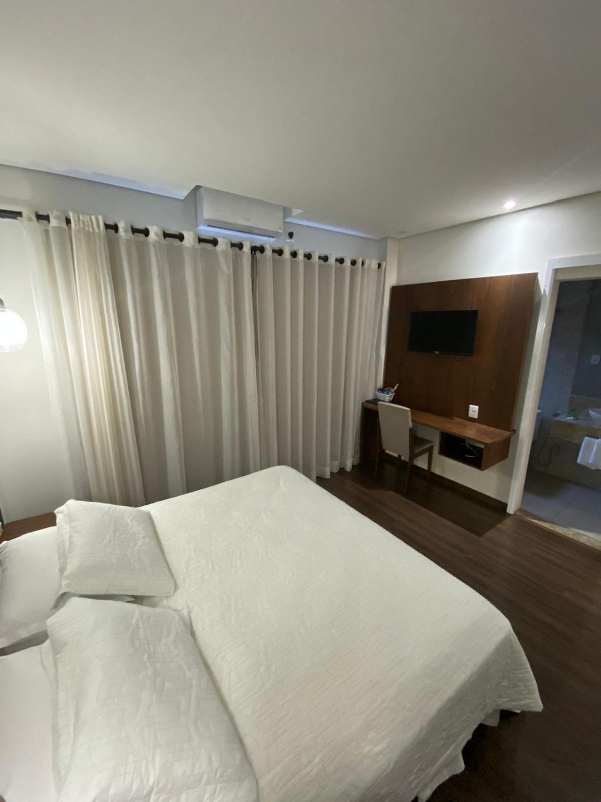 Hotel Recanto Dos Ipes Frutal Esterno foto