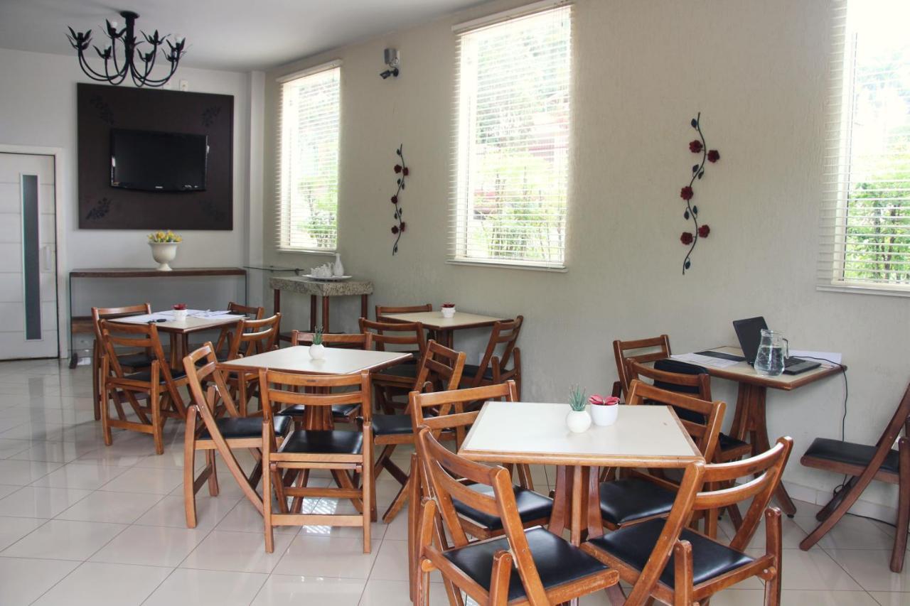 Hotel Recanto Dos Ipes Frutal Esterno foto